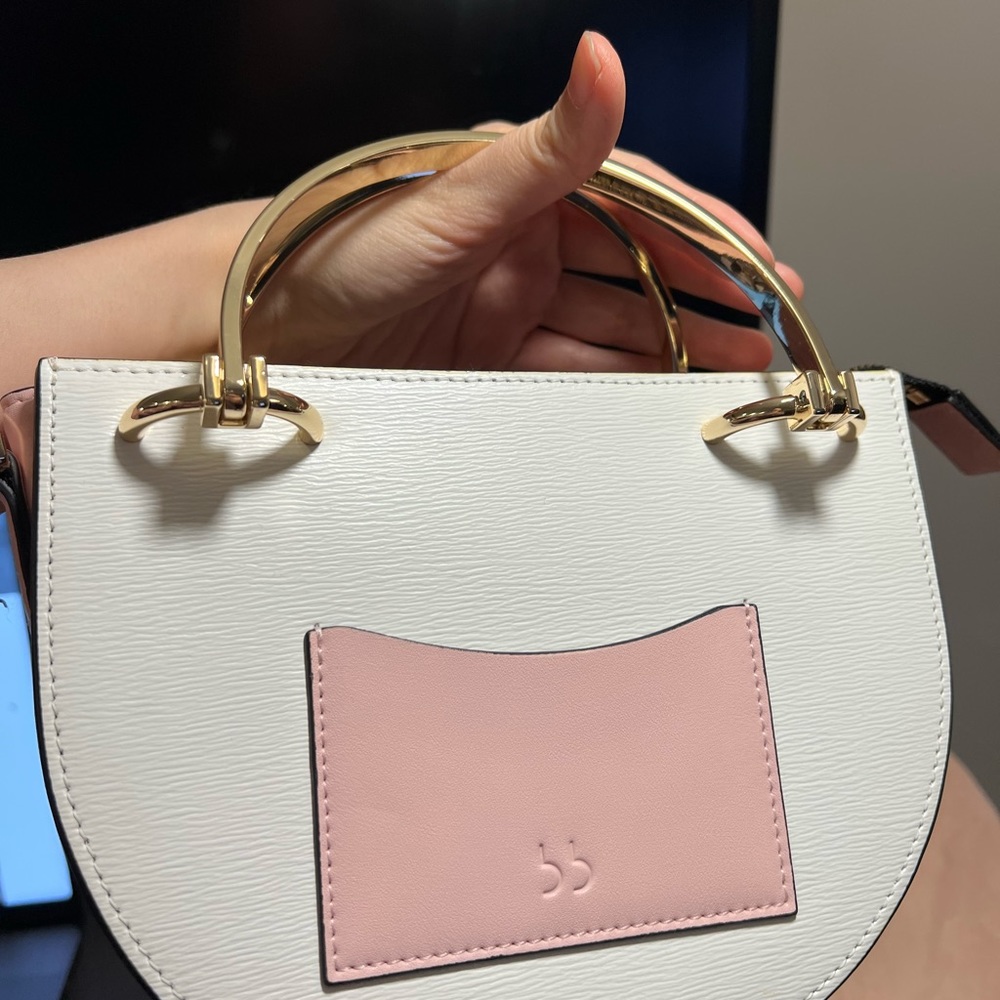 bb | Arch Handbag - Picture 6 of 8
